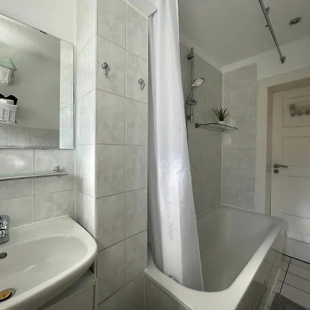 Wh-immobilien:citynah Mit Balkon شقة *