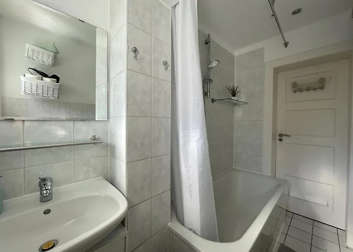 Wh-immobilien:citynah Mit Balkon Apartment *