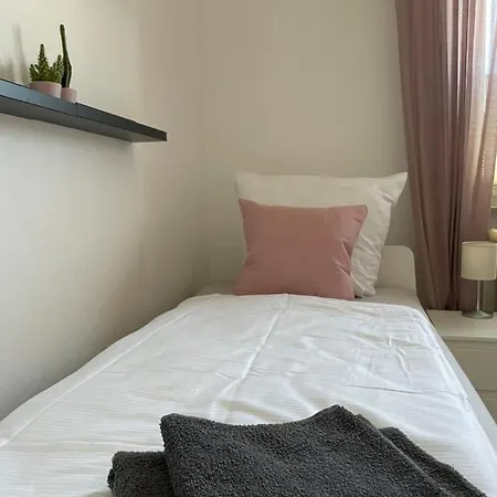 Apartamento Wh-immobilien:citynah Mit Balkon
